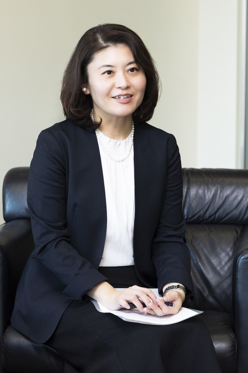 東麻里氏の写真