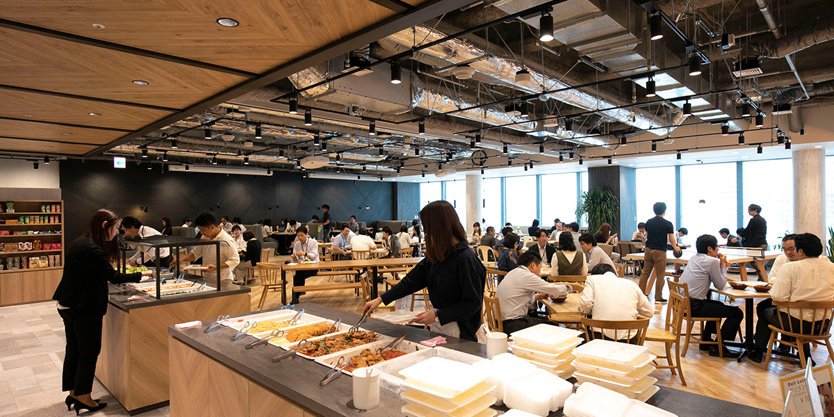 【写真】昼食風景